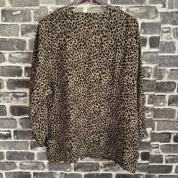 Garnet Hill blouse top shirt Brown leopard print 100% silk - Picture 11 of 12